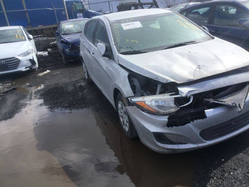 للبيع او مراوس بصول او سيارة عاليه
اكسنت امريكي هاج باك 2016
بدون تبديل بدون ايرباگ بدون صبغ 
ضرر خفيف جدا موجودة بالمنشور
بيها رصعه صغيرة بالتكمه اثناء التحميل من امريكا 
ما بيها حادث بالعراق فقط حادث اميركا
مكينة 1600 كفالة ( بدون تبخير ولا تنقيص ولا دوانز )
كير تبريد تدفئة كفالة
السيارة باسمي
استعمال شخصي و نظيفة جدا كشر و غرفة
رقم بابل مكانها بابل
اراوس بصول 23 او 24 او سيارة عالية وتاخذ الفرق نقدي وبالدولار 💵 

خاص او واتساب

***********
