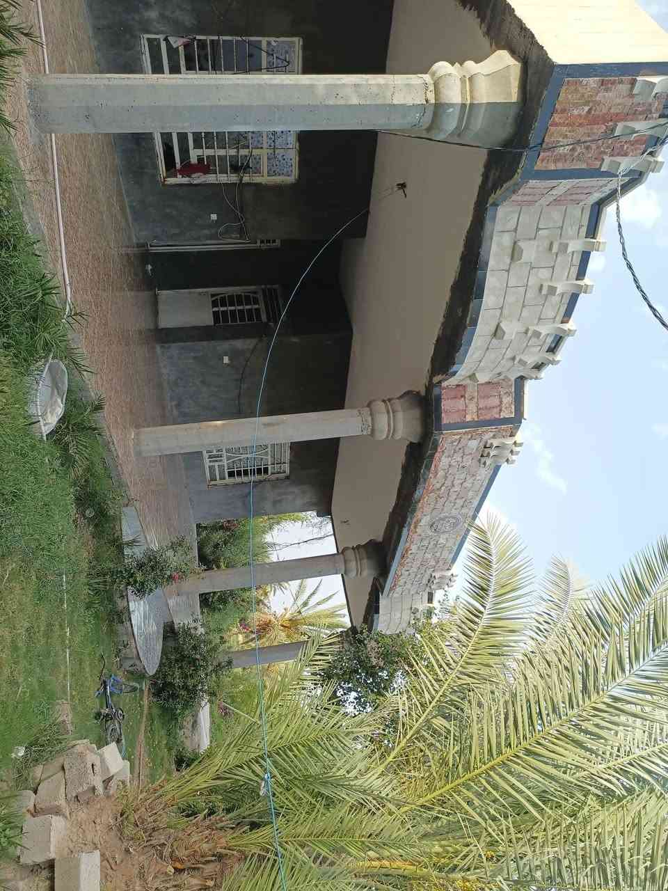 سلام عليكم اخوان للبيع ارض زراعيه المساحه دونم ونص وبيها بيت حديث البناء جنس العقار عقد١١٧مسيجه متكامله الخدمات من ماء اساله +ماء السقي مدارس علا شارع التبليط للباب تبعد.عن السوق خمس دقائق العنوان بغداد ابو غريب شارع التله والمعلومات اكثر توضيح اتصل ***********بيه واتساب
