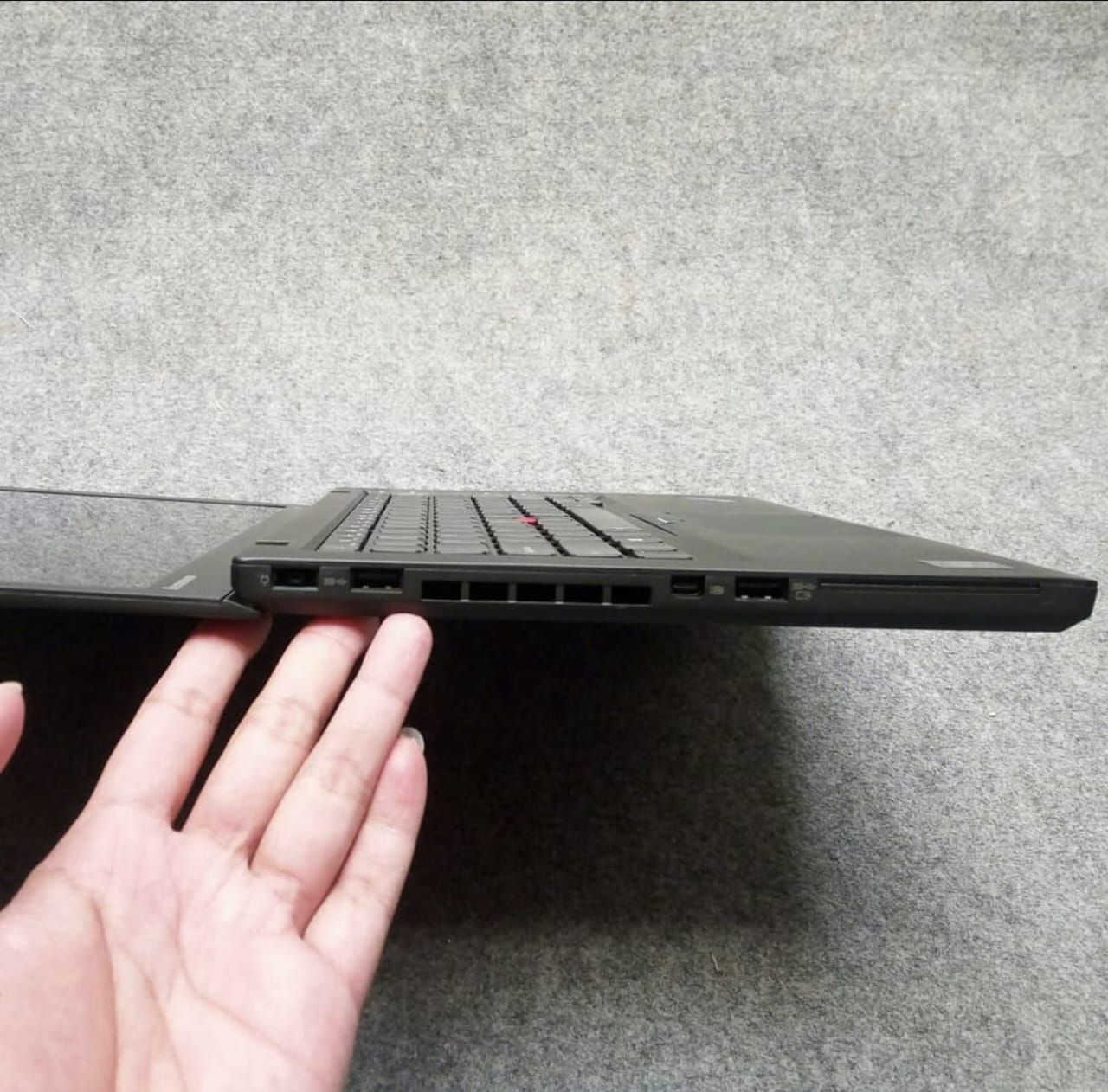 لابتوب لينوفو core i5 شاشه لمس للبيع
المعالج core i5 الجيل الرابع
رام 12 كيكا 
هارد 256 كيكا SSd
كرت الشاشه  Intel Uhd 520 حجم 6 كيكا
الشاشه حجم 14 انج ضد التوهج  لمس
باتري ليثيوم 6 خلايا  شحن سريع 65 واط والباطرية  ممتازه
كامره دقة hd 
   الحاسبه كلش نضيفه وحلوه
السعر 200 الف النجف, العراق


**إذا كنت صاحب هذا الإعلان وتريد حذفه لأي سبب، رجاءا أرسل رسالة إلى الدعم الفني**