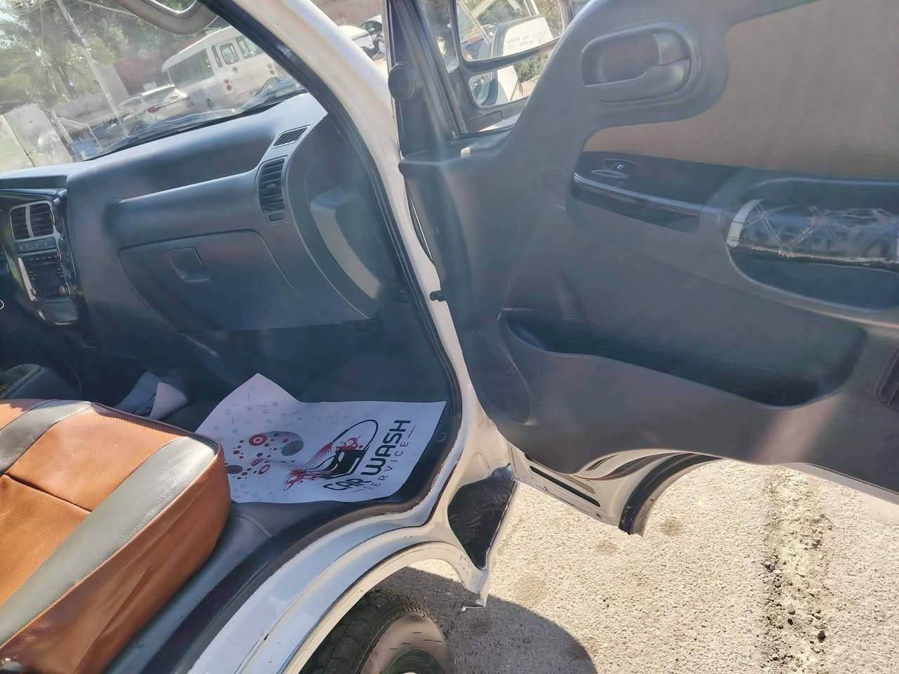 موديل 2017 مكفوله محرك جديد تايرات جديده باتري جديد دوشمه حت لقماره مغلفه سنويه وأرقام وهزه ورقم جديده ***********
