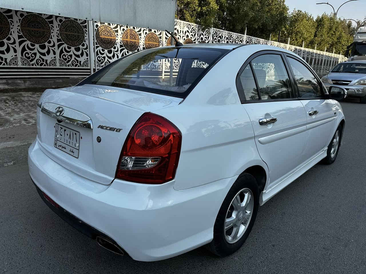 ***********
اكسنت خليجي موديل 2011 محرك 1600 المرغوب السعر 97 ورقة  سيارة بدون صبغ بيها فقط جاملغ خلفي يمين كير اوتو رقم بغداد مشروع وطني تحويل مباشر سياره نضيفه حيل بدون اي نقص كير محرك كلها جاهزة مكان السيارة بغداد الصليخ ال ٦٠٠ للاستفسار هذة رقمي ***********
