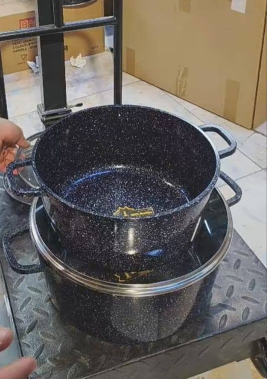 سيت جدر جيرمني فول زيتي يلمع لمع قاعده ليزي يدات صب ضمان سنه القياسات ٣٢ كبير ٢٨ و ٢٤ و ٢٠ السعر 50
توصيل جميع المحافظات 5
العدد محدود


**إذا كنت صاحب هذا الإعلان وتريد حذفه لأي سبب، رجاءا أرسل رسالة إلى الدعم الفني**