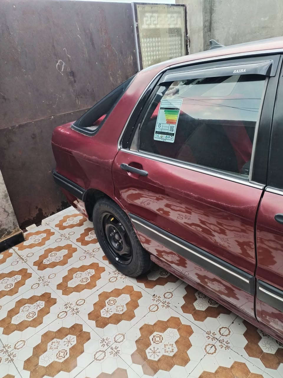 للبيع موديل ٩٢ رقم أربيل سنويه ٣٠ هزه جديده شرط تحويل مكينه بلاديه ١٨٠٠ كهربائياتهه كلهه شغاله جام اربعه كهرباء صدر خلفي ولا أمامي جدد تخم تاير جديد تليفون *********** مكانهه ديالى سعر ٤٢ بيهه مجال
