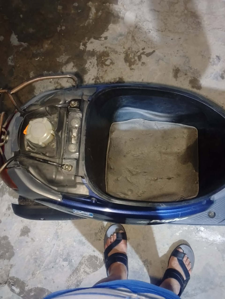 سلام عليكم دراجه منغولي كفاله صار الهه فتره من منزلينهه كفاله عامه من كلشي وصل معرض موجول دراجه شلعه ومعدل السعر 950وبيهه مجال


**إذا كنت صاحب هذا الإعلان وتريد حذفه لأي سبب، رجاءا أرسل رسالة إلى الدعم الفني**