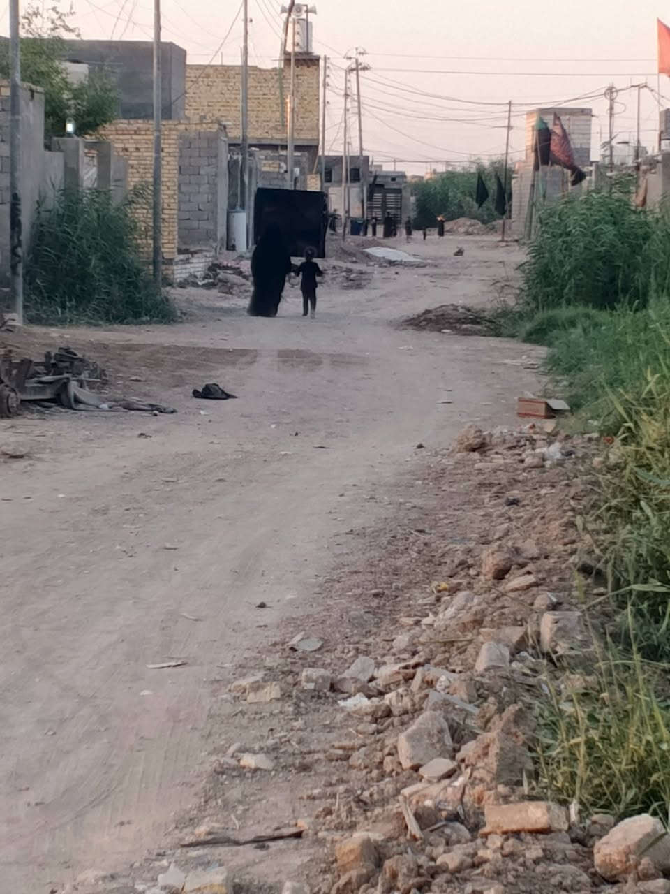 السلام عليك قطعه المساحه 200 عالحولي بالزراعي بكاع راجي بشارع الحسينيه اليريدها بخدمته ***********
