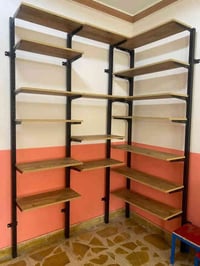 مكتبة خشبية • مع محامل • قابلة للتركيب