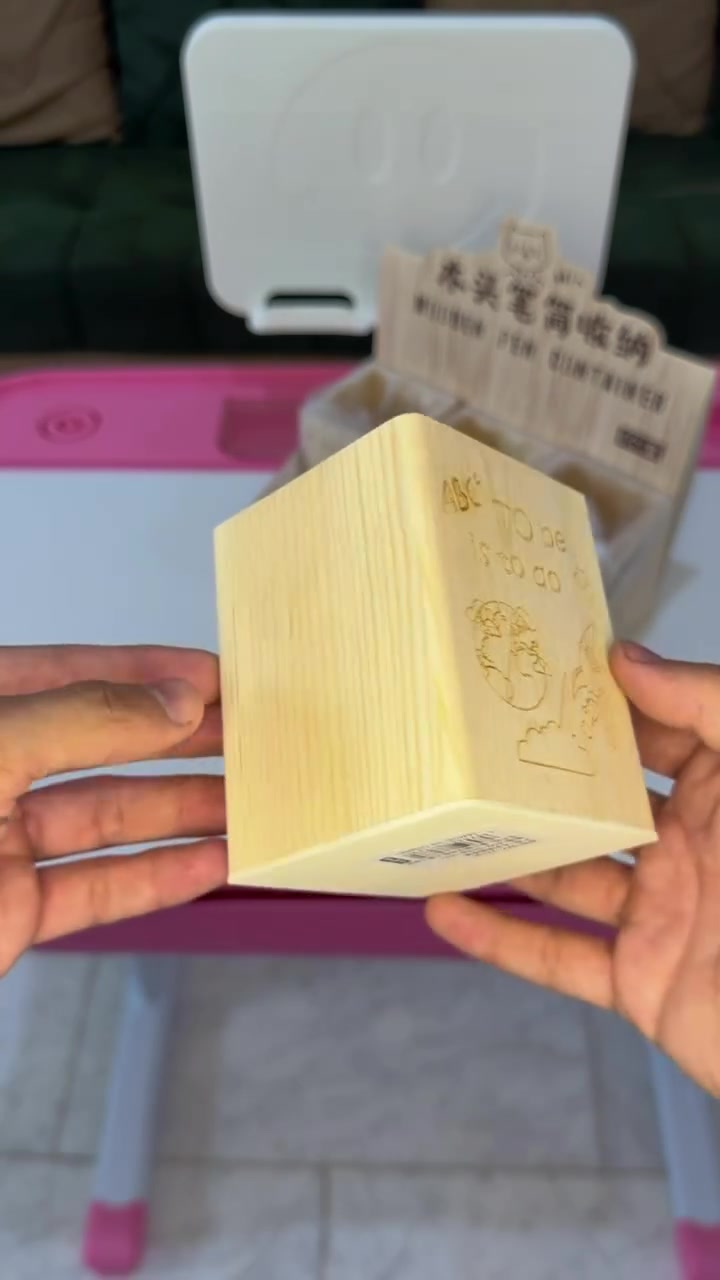 �✨ رتّب مكتبك بذوق مع المقلمة الخشبية الأنيقة ✨🌿

لمسة بسيطة تضيف ترتيب وأناقة إلى مكتبك أو مكان دراستك. 🤍

🪵 المميزات:
✅ مصنوعة من خشب عالي الجودة.
✅ تصميم أنيق مع نقوش مميزة.
✅ مناسبة لحفظ الأقلام، الماركرات، المساطر والأدوات المكتبية.
✅ حجم عملي لا يشغل مساحة كبيرة على المكتب.
✅ مثالية للطلاب، الموظفين، المعلمين، وأصحاب المكاتب.
✅ خيار رائع للهدايا ولمحبي الترتيب.

اجعل مكتبك أكثر تنظيماً وأناقة مع المقلمة الخشبية العملية. 🌟

📍 مكتبة الامتياز
📞 للطلب والاستفسار: ***********
📩 راسلونا عبر الرسائل لمعرفة السعر والتفاصيل.

#مكتبة_الامتياز #مقلمة_خشب #مقلمة #منظمات_مكتب #ترتيب_المكتب #قرطاسية #أدوات_مكتبية #طلاب #جامعات #مدارس #هدايا #ديكور_مكتب #العراق #بابل #الحلة #مستلزمات_دراسية #مستلزمات_مكتبية #تنظيم #خش
