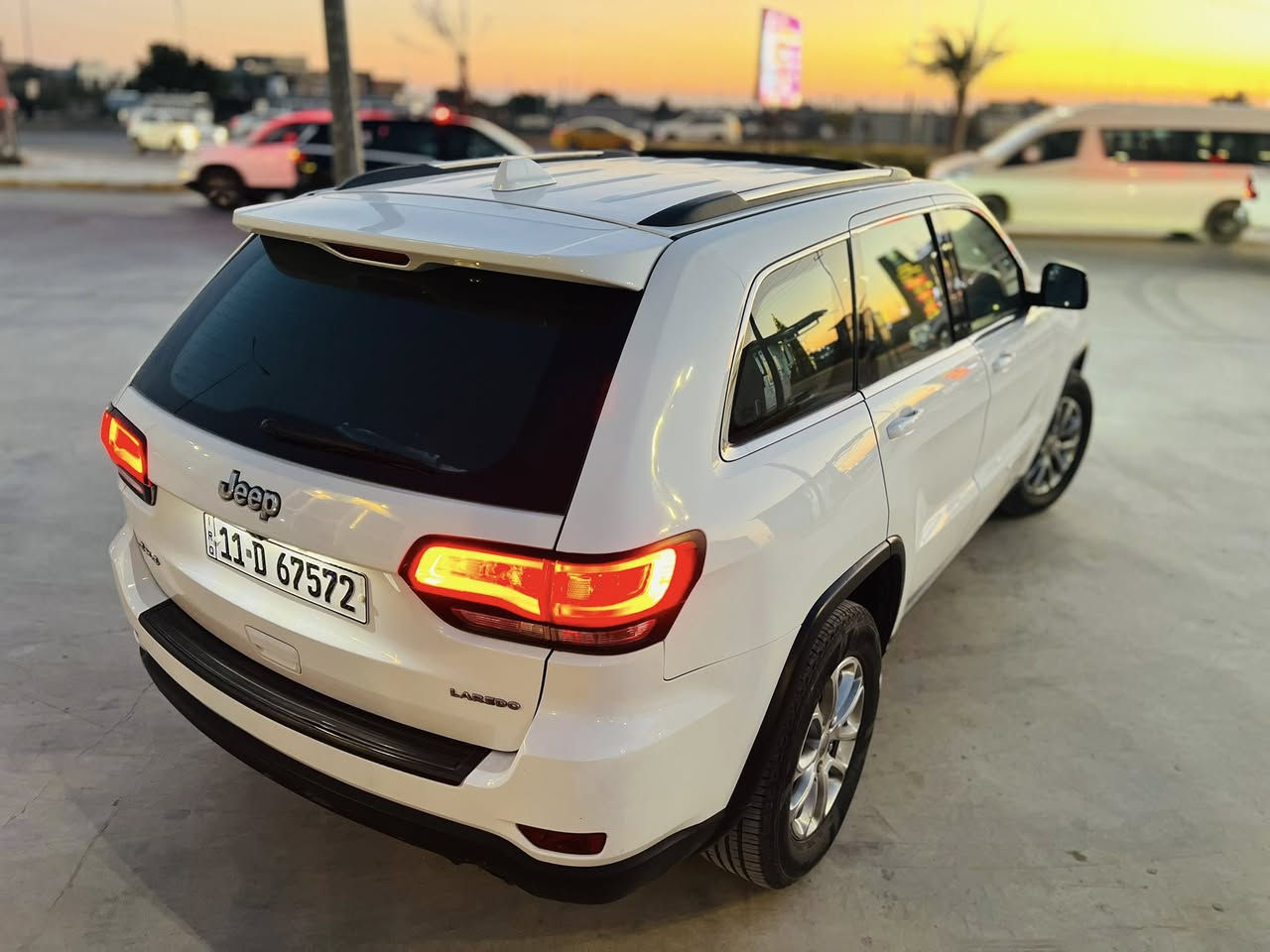 جيب لاريدو 2014 خليجي بيع او مراوس رقم بغداد بأسمي سنوية وهزة جدد مكفولة ماعدا الي واضح بالسونار صبغ شبرين والبي دي ار وابد ممبينات بيه مشتغليه شغل درجة اولى مواصفات الاريدو شاشة
فتحة كشنات كهرباء تحكمات الفور ويل والتو ويل شفتات تخم تاير جديد باتري جديد مكانه واسط الكوت 223وبيه مجال
 ***********واتساب 
***********
