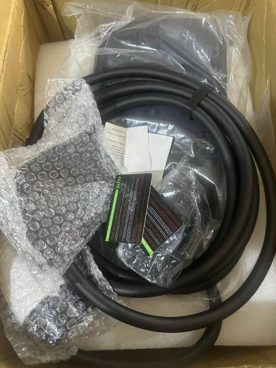 شاحنه بي وايدي جديده وحيده بل عراق 
نظامين شحن سريع وبطي اوتو ستوب 
تكدر تتحكم بيهه وتخلي وقت الهه وتفصل 
انفيرتر تتحكم بل امبيرات مالتهه 
السعر 250 الف 
***********
