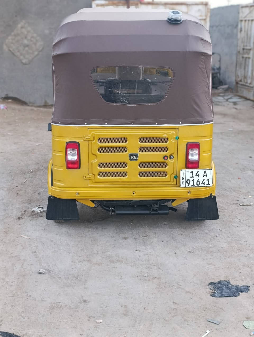 السلام عليكم تكتك باجات موديل 2020 بشهر 11رقم وسنوية بأسمي تكتك بيهه ضربه بس باللغد تعمير كامل مصبوغة صبغ عام للجماليه تكتك مجفته تجفيت شركه السعر خاص متواجد واتساب *********** العنوان بصره خمسة ميل حي طارق
