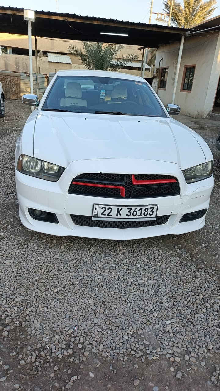 جارجر
2011
مكينة 3600
مكينة كير أكسل كفاله
تخم تاير
عربانه جديدة
تبريد تدفئة شغال
كير عصة
شاشة جبيرة
كفاله من صبغ وتبديل 
وارد كندي داخلة كلين تقرير موجود
مكانه ديالى جديدة الشط
سعر 145
***********
