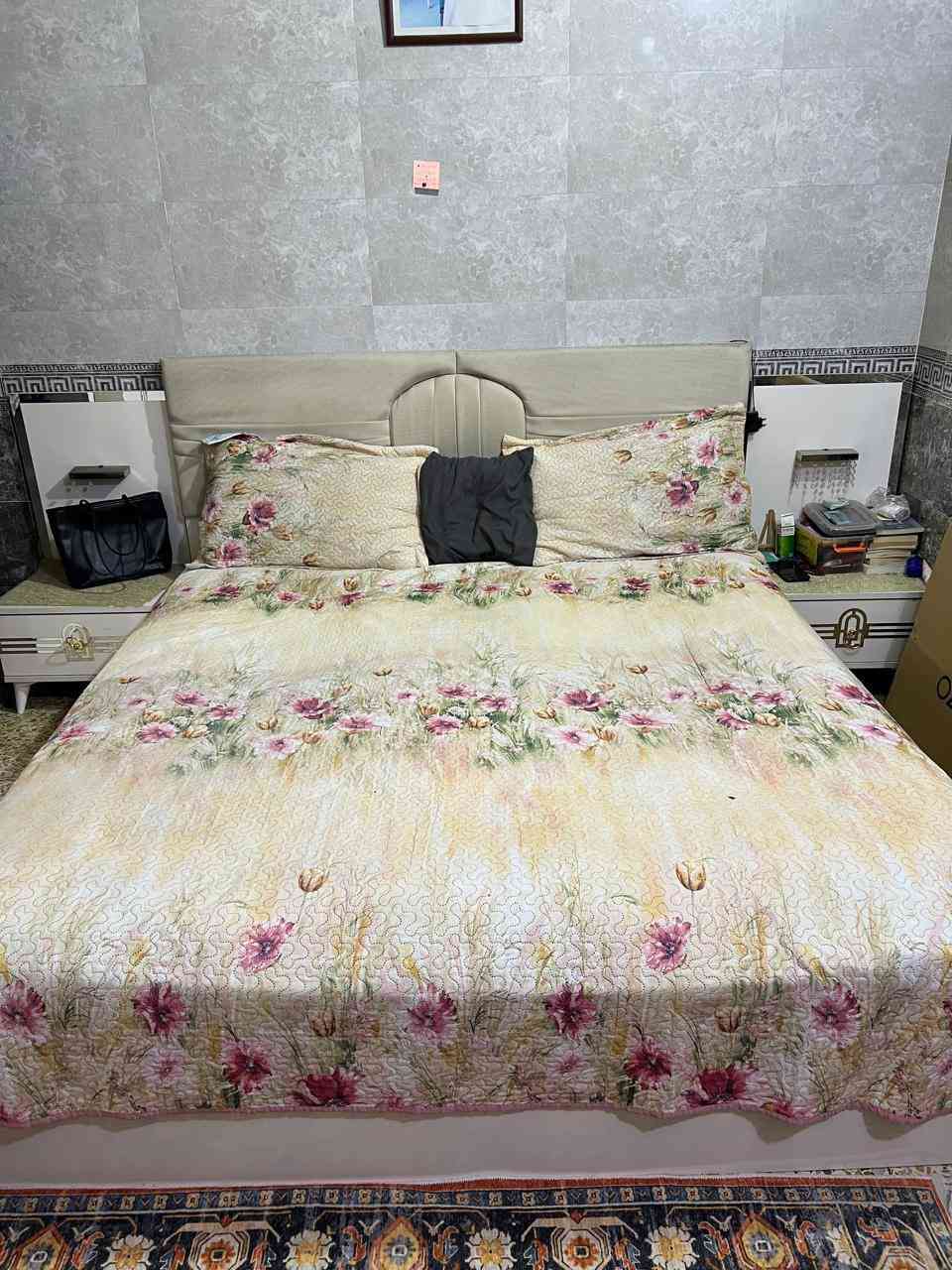 الغرفه 350 الكاونتر 500 الديوان والبرده250 الطخم400 العنوان كربلاء حي الإمام علي للاستفسار ***********
