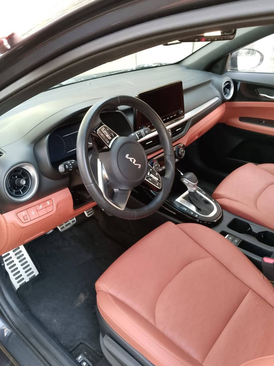 K3 للبيع موديل 2023 كوري من امه وابو مكاني بغداد السعر 180 ورقه وبيه مجال بسيط رقم شمالي
*********** تفاصيل أكثر #اتصل
