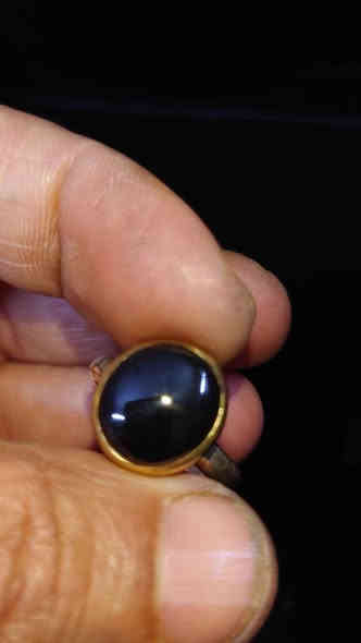 عقيق يماني طبيعي صياغة يدوي خنصر السعر 40الف العنوان بغداد زعفرانية فضه 925الهاتف *********** بغداد
