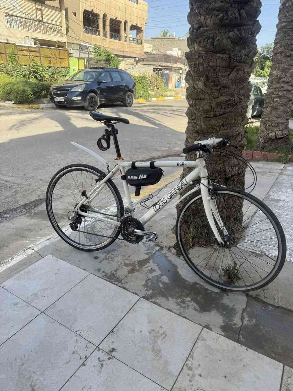 للبيع🛑

السلام عليكم
قطعه لويس فول نضافه كلها بلاديه 
وشغاله مابيها اي عطل گير مكينه بريكات بايدرات والوياله عدلات بايسكل كامل عيبه الوحيد لشته تعبانه وبيها شخوط بس مابيها لا كسر ولا لحم

السعر:140⛔️

مكاني بغداد البياع الرساله الثانيه


**إذا كنت صاحب هذا الإعلان وتريد حذفه لأي سبب، رجاءا أرسل رسالة إلى الدعم الفني**