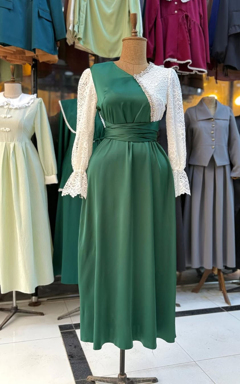 فستان مناسبات❤‍🩹
السعر 35 الف فقط
خامة ستن برلون تركي
38-40-42-44-46-48


**إذا كنت صاحب هذا الإعلان وتريد حذفه لأي سبب، رجاءا أرسل رسالة إلى الدعم الفني**