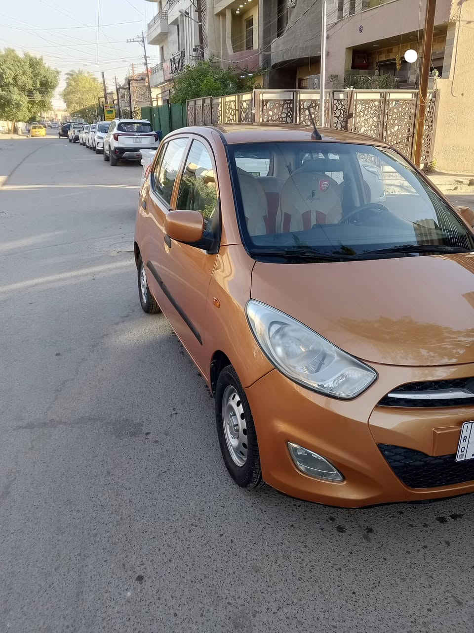 هونداي i10 موديل 2015 لون مميز رقم بغداد دولي سابقا كان بيها جراد بسيط وصبغ جماليه السعر 72 وبيها مجال كير محرك صدر تبريد جديد موبايل ***********
