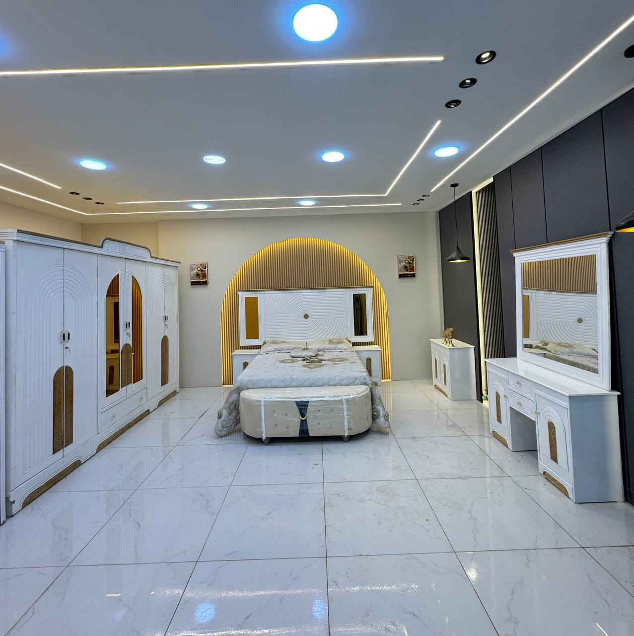 ✨ غرف نوم بأنواع متعددة (صاج – مرمري – خشب) ✨

👍👍 موديلات حديثة ومميزة 👍👍
💖 اختياركم الأمثل لبيت أجمل 💖

💰 الأسعار تبدأ من (850ألف) – (مليون) – (مليونين أو أكثر) حسب الموديل

🛠 شد ونقل داخل بغداد (بكل المناطق) بأسعار مناسبة
🚛 يتوفر توصيل مع شد للمحافظات أيضاً

📌 للحجز والاستفسار يرجى مراسلة الصفحة مباشرة 💬

---
#غرف #غرفة_نوم #غرف_تركي #غرف_صاج #غرف_مرمري
#اثاث_منزلي #اثاث_بيت #غرف_خشب #معرض_غرف_نوم
#بغداد #العراق #ديالى #كربلاء #نجف #بابل #بصرة
#توصيل #شد_غرف #موديلات_حديثة #ديكور


**إذا كنت صاحب هذا الإعلان وتريد حذفه لأي سبب، رجاءا أرسل رسالة إلى الدعم الفني**