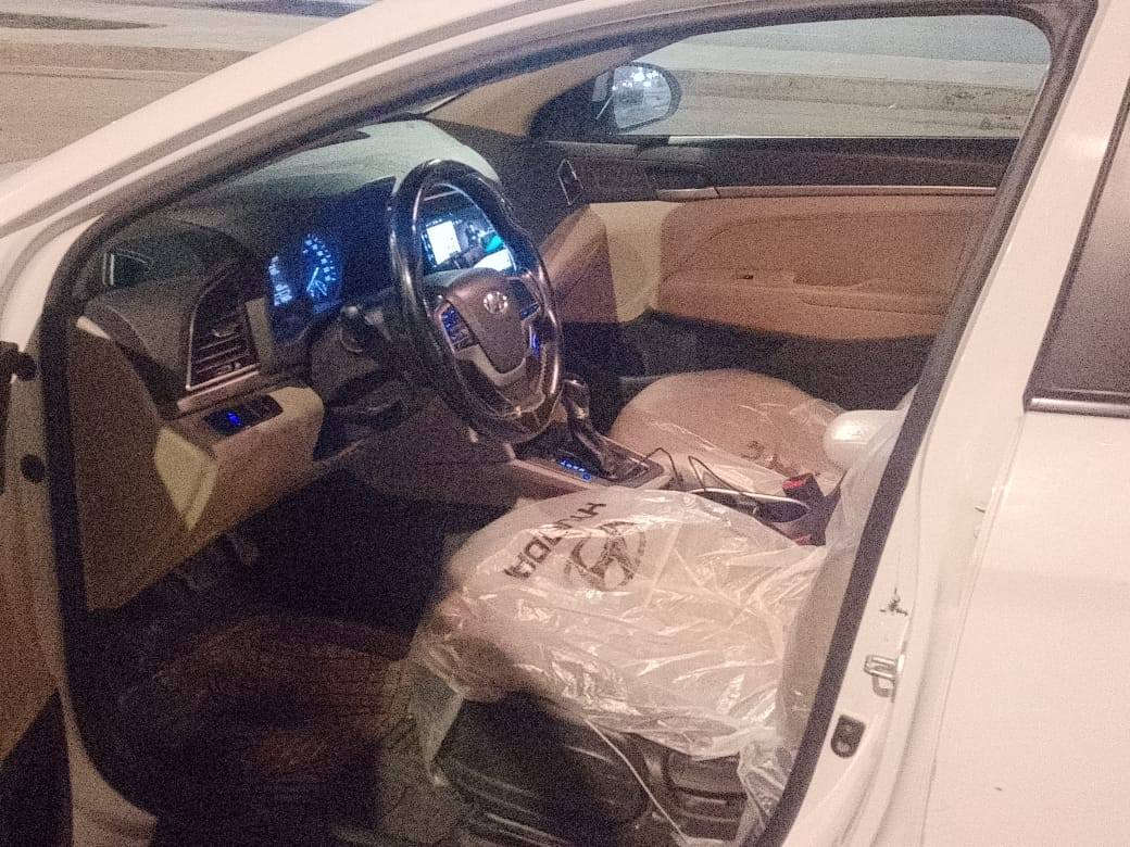 سلام عليكم سياره نوع النتره موديل 2017خليجي فول مواصفات واحد عله واحد فتحه شاشه كامره حساسات تحكم ستيرن جهتين خمسه ويل كب شاير مري تحكم مري كشنات جلد تبريد قطعتين كفاله كير مكينه حداديه تخم تاير تبريد مكفوله من ضربه او تبدي بيه قطعتين كلير اثر شخط العنوان كربلاء السعر 130بيه مجال رقم*********** الهاتف
