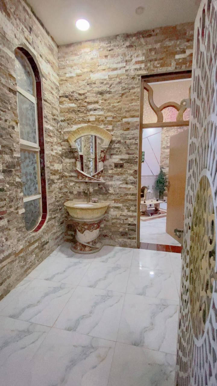 للبيع دار سكن – تحويل مباشر
الموقع: الخاجية 6000
المساحة: 220 متر
ركن على شارعين مقابل ساحة خضراء
خلف شارع 40
الدار طابقين
بناء درجة أولى
📞 للاستفسار: *********** دهل اوران, واسط
