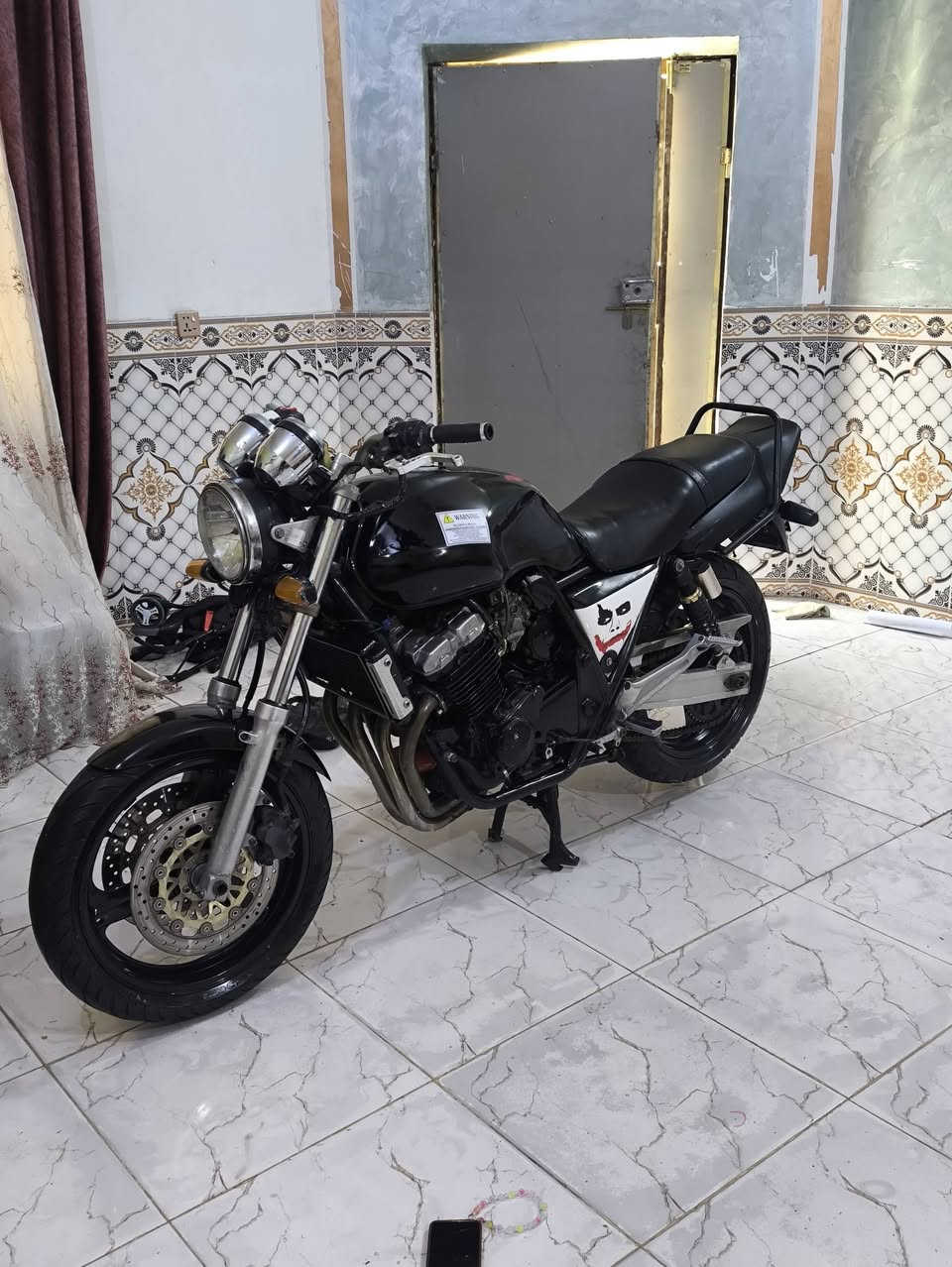 بيع مستعجل جوه السوك سي بي فور 400 16ولف كفاله دراجه كلشي مابيها نقص جاهزه مكينه رعيده فصله نار دراجه مال جناي وعلي تخبل محتاج وريد ابيع سعر 11 بلاش ولله وبيه هم مجال بصيط مكان ناصريه مركز لتواصل ***********
