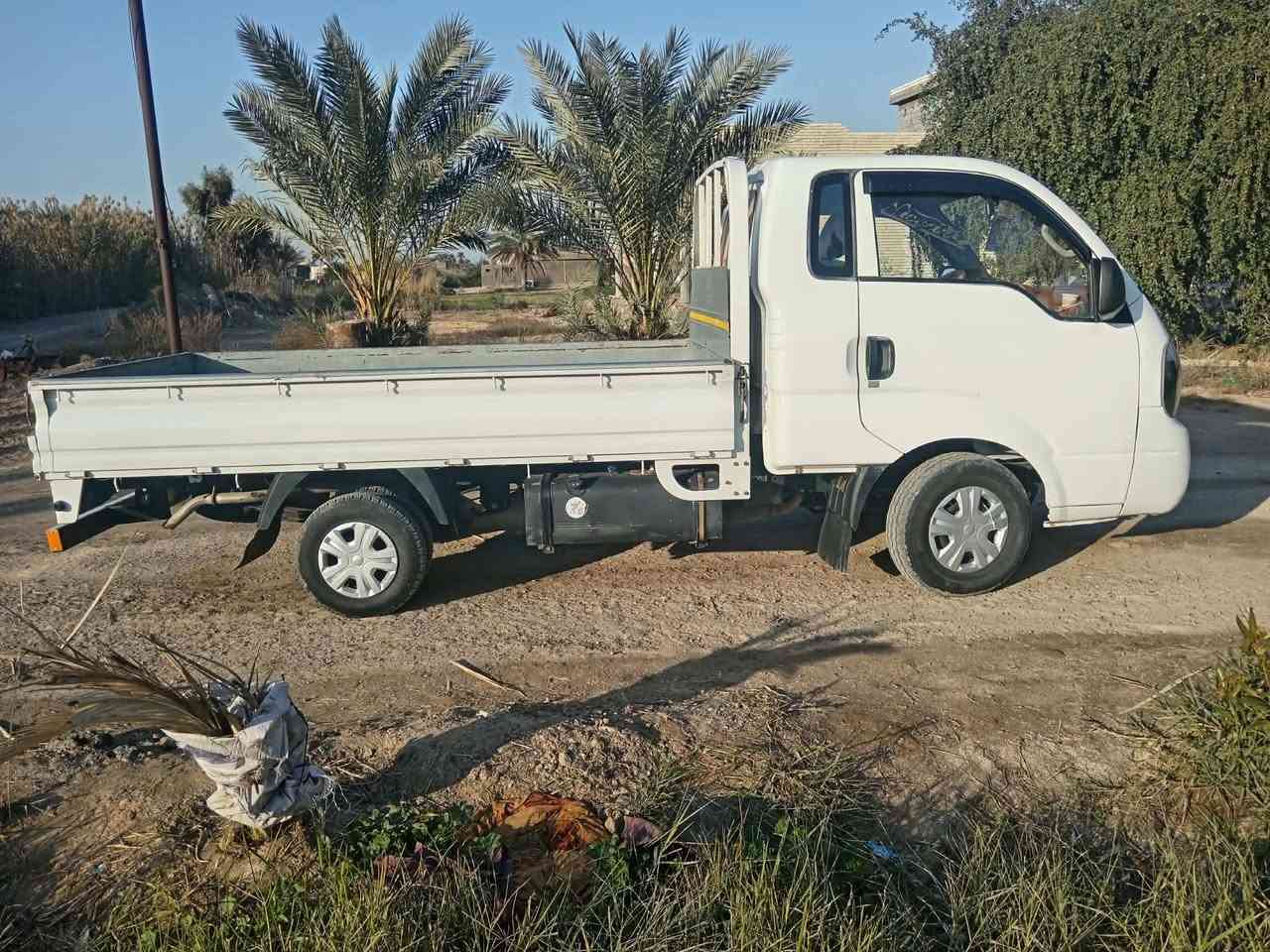 كيا 2017 سيارة جديدة وجاهزه الأخير من الله 

السعر 105 بيه مجال الشراي ويدلل مال جناي 

محرك وكير وحداديه وتخم تاير مكفولات 

محرك 2700 المرغوب كير محرك كفاله 

رقم انكليزي سنويه ال29 تحويل ثاني يوم مشروع وطني 

مكاني بابل مشروع المسيب ***********
