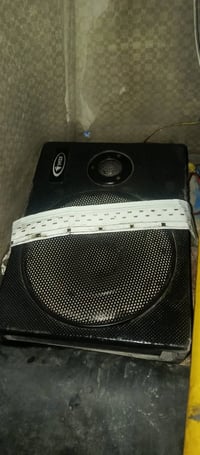 مضخم صوت • حجم كبير • ٣٠