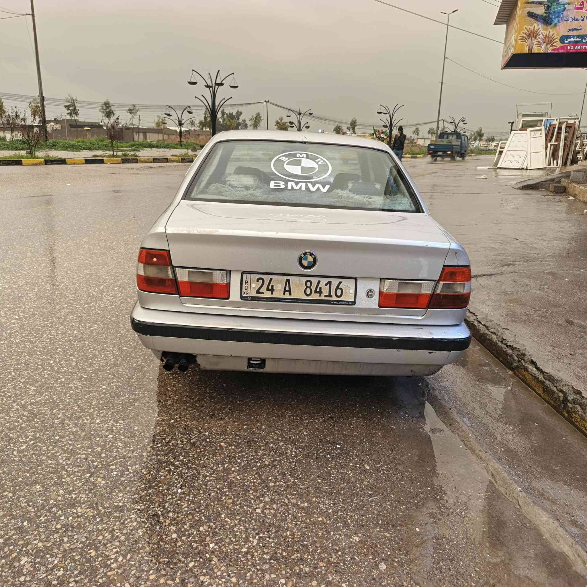 بي ام 535 فول توماتيك
محرك شرط
كير شرط
تحويل شرط
الطخم نص عمر 
السعر 45 
***********
***********
موصل الجانب الأيمن حي التنك
