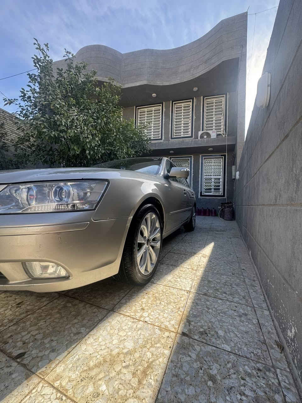 السلام عليكم
سوناتا 2009 امريكي حادث جاملغ وبنيد فقط رقم اربيل تريد وكاله تريد مداور مكينه 2400 كير ومكينه كفاله صبغ 3 قطع (ابيع حزام) باتري جديد حداديه جديده تحكم ستيرن فتحه سقف. 

السعر 110$ وبيها مجال كلش قليل

***********
