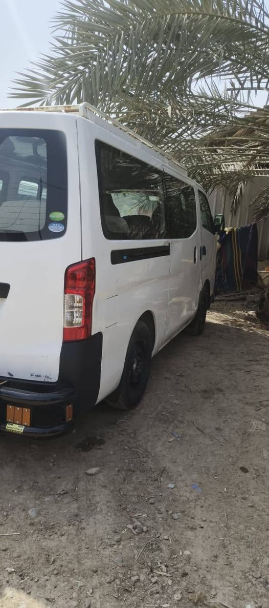 للبيع نيسان يورفان ٢٠١٤ رقم بغداد مكفوله كفاله عامه عدا المشر عليه كير مكينه اكسل دوشمه اتصل ***********
