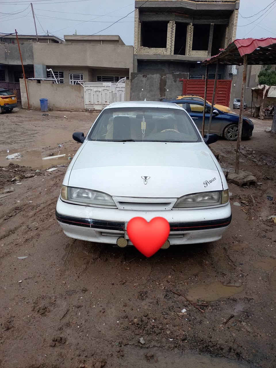 برنس للبيع موديل 93 كير محرك مكفول حاويه 
تخم تاير صدر امامي وخلفي رقم بغداد السعر خاص 
***********//***********
