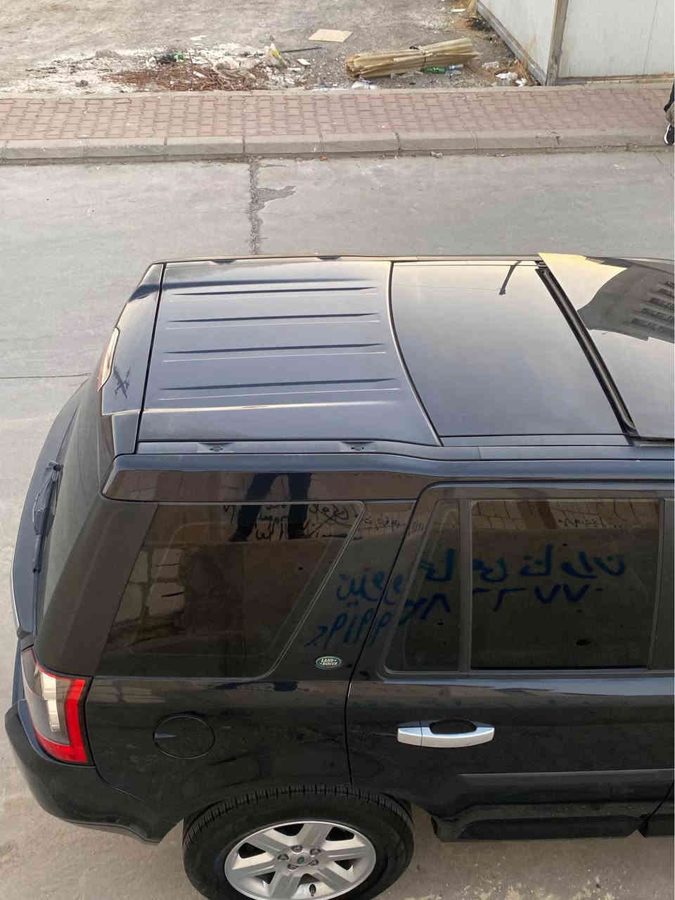 سڵاوی خواتان لێبێ landrover 2011 lr2 بێ بۆیاخ فول کوشن کارەباو کوشن جڵد شاموای ڕەنگی خەنەیی 
گێر تۆماتیک و ئادی چەند مۆدی لێخوڕینی تر 
دەبڵ ئەکسل
سەقف پانۆراما 
تەحدید سورعە
سەیارەکە مەکینەی ئوروپیم سەر خستوە لۆک لۆک دارو باردیم گۆڕیوە تێر مەسرەفم تیا کردوە  
بەناوی خۆمەوەیە سەنەوی و هەزە هەمو شتێکی تازەیە 
سعری ١٠٦ گەڵاو مەجال لە سلێمانیم ژمارە *********** السليمانية, العراق
