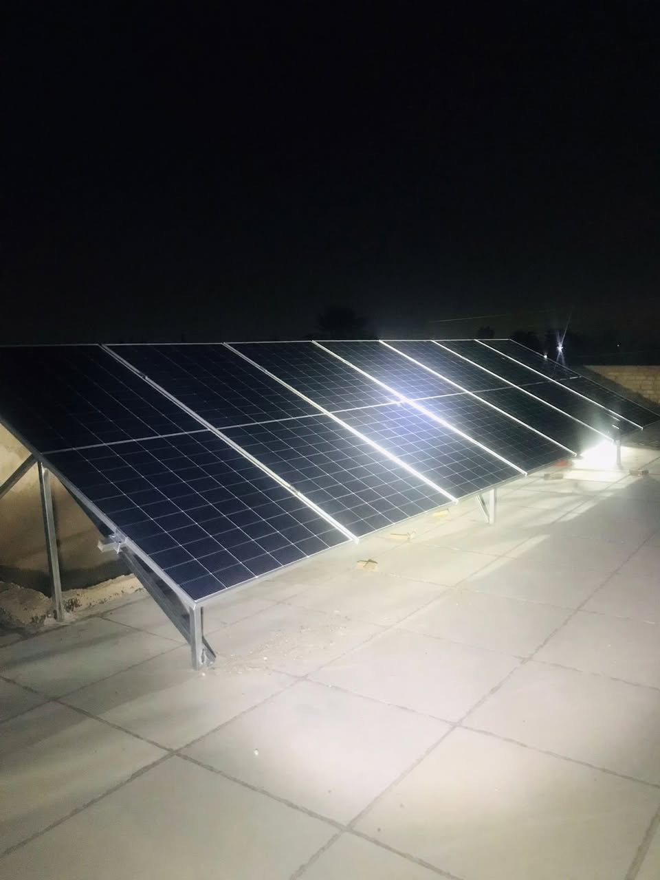 لله الحمد تم نصب منظومه طاقه شمسية 
في محافظه بغداد - منطقه العبيدي 

نحن لا نبحث عن العمل السهل…
بل ننجز الأعمال التي تحتاج رجال يعرفون ماذا يفعلون.

الجودة في التنفيذ… والدقة في التفاصيل…
هذا هو أسلوب فريق المهمات الصعبة.”**

قمم الجبال للطاقة الشمسية
خبرة • ثقة • تنفيذ احترافي


**إذا كنت صاحب هذا الإعلان وتريد حذفه لأي سبب، رجاءا أرسل رسالة إلى الدعم الفني**