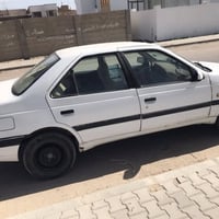 قبيجو 405 للبيع موديل 2014 لميس مكينه خيط بخار وحداديه وسط و بيها جامل...