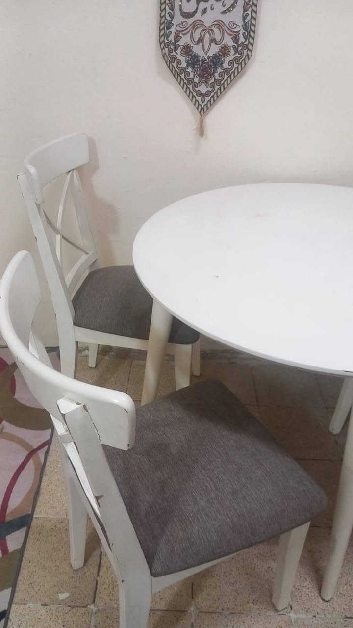 السلام عليكم للبيع ميز طعام خشب زان مع 4 كراسي بحاله ممتازه السعر 125 عنوان الزعفرانيه


**إذا كنت صاحب هذا الإعلان وتريد حذفه لأي سبب، رجاءا أرسل رسالة إلى الدعم الفني**