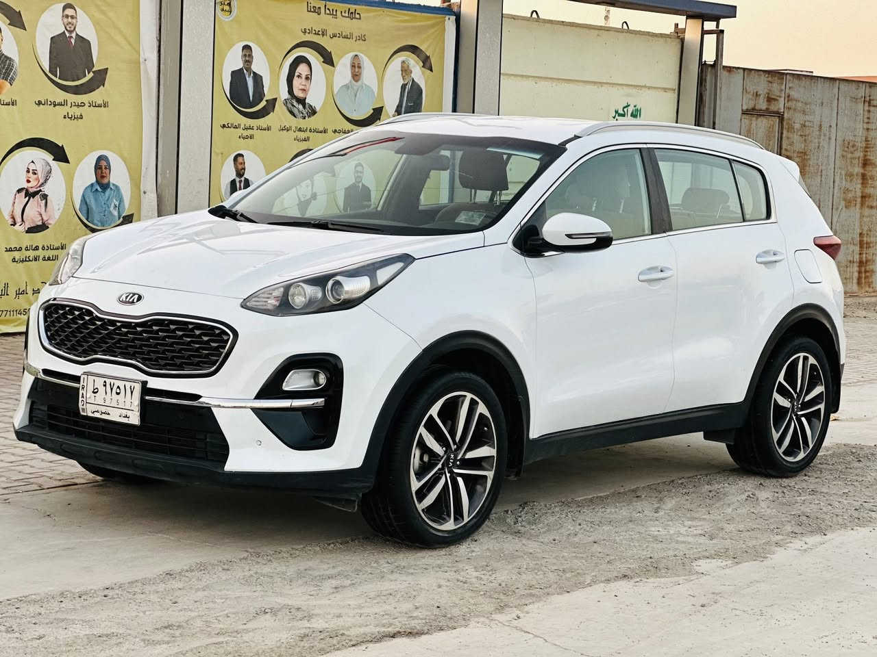 للبيع او مراوس
كيا سبورتج خليجي ٢٠١٩ بيسك 
 

ماشية ٦٩ الف 

السيارة كفالة من الحادث والتبديل والصبغ بيهة بارد + حالوب بسيط 

السعر:١٧٨

الاستفسار:***********
***********
