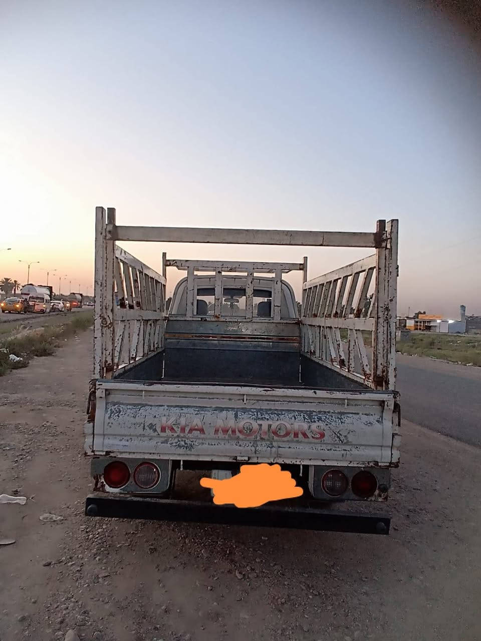 السلام عليكم كيا عموشه للبيع 2009 رقم بغداد
تبريد شغال بدون صبغ 
بدون المحجر 
***********
***********
