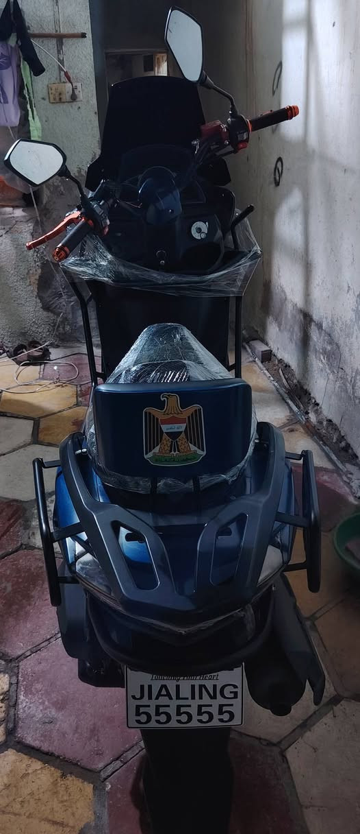 سلام عليكم دراجه سترونك وكيلها العرضي دراجه نضيفه وحلو كلش بس مستعجل عله بيعتها دراجه ماماشيه هواي ودراجه مكفوله من كلشي وكلشي بيها شغال وافحص وين ميعجبك سعرها مليون وخمسين وبيها مجال للطيبين رقم الهاتف او الخاص ***********
