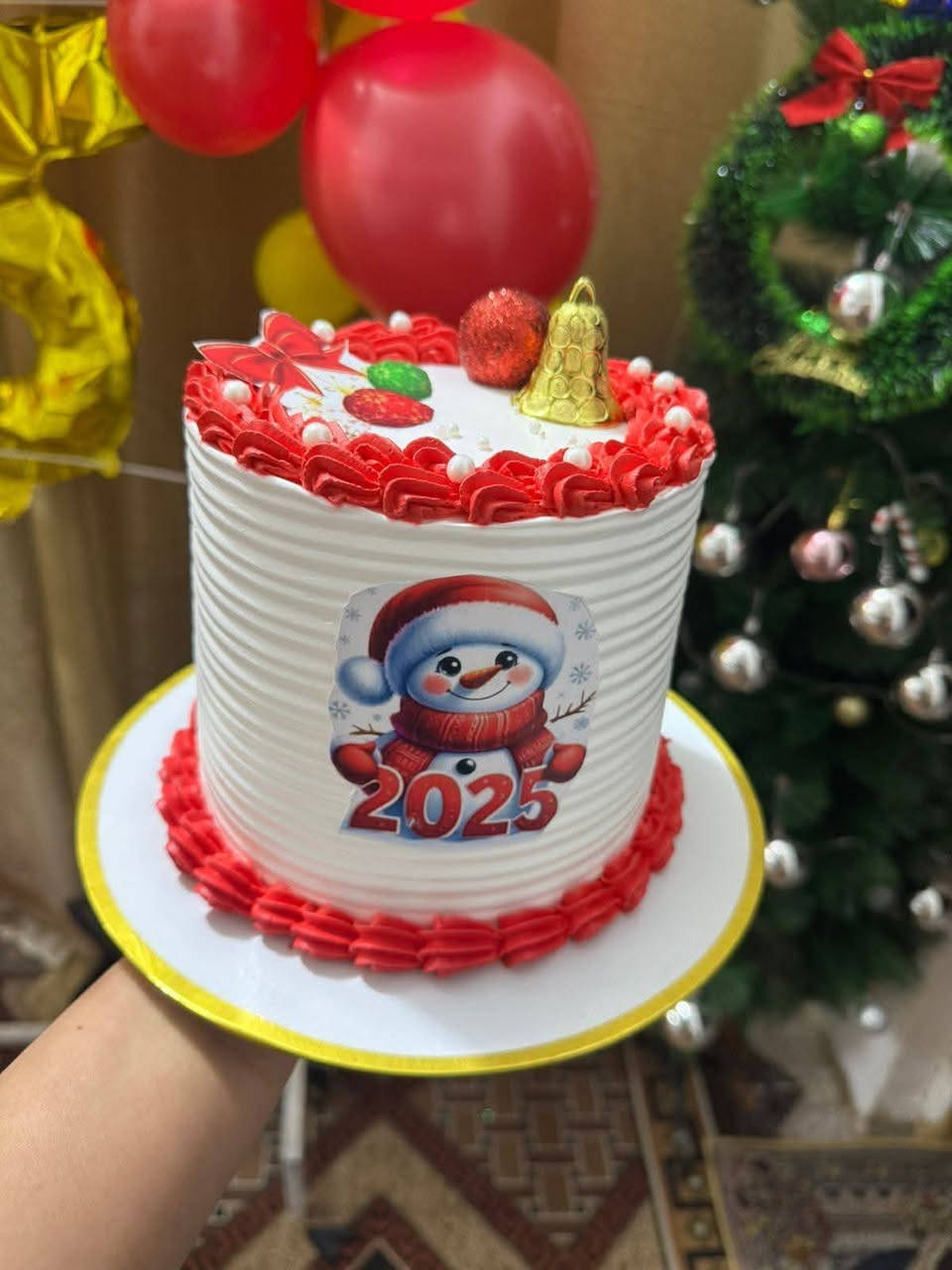 زبائننا الكرام كل سنه وانتم بالف خير
 تم فتح الحجز مستعدون لتجهيز كافه الطلبيات كيك رأس السنه الميلاديه هناك تخفيضات سارعو بالحجز  تجهيز كيك رأس السنة الميلادية 2026
الأسعار تكون حسب الشغل والحشوات والقياسات ومستعدون لتجهيز المحلات ايضآ وكذالك لطلب كيك نفس شغل المحلات يكون متواجد ان شاء الله اي استفسار خاص او الأتصال على رقم او واتساب ***********
وردة الصباح للكيك 
يوجد توصيل كنعان
