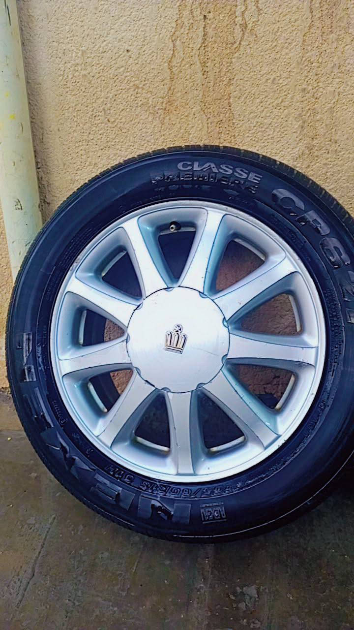 السلام عليكم وياله (كراون) ملكه ليزريات الصليات  السعر 3اوراق العنوان النجف مناذره رقم الستفسار  (***********)
