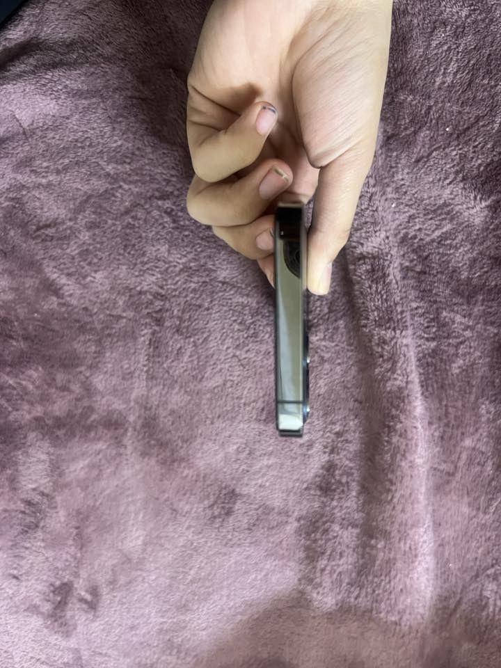 مراوس فقط ب ايفون من 13 وفوك شرط الذاكره 256 او 512 12 برو فقط بطاريه 83 ذاكره 256 مراوس فقط 
***********
