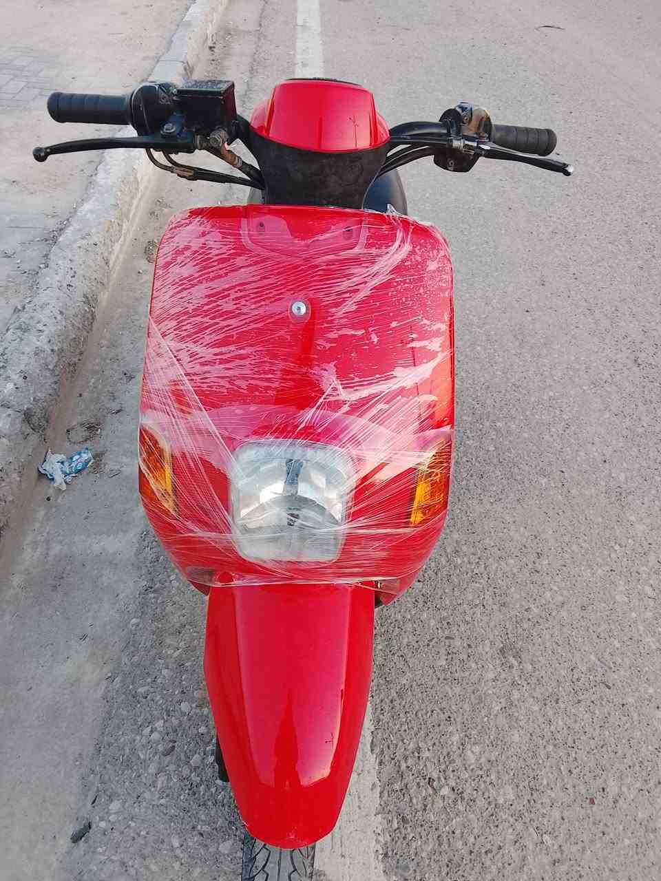 دراجة ماكس بوليس شخط مابيه نكره سلف وهندر لايت عالي وناصي قفال ستيرن وقفال صندوك وقفال جوزه شغالات هورن شغال ابريك كخلفي وامامي شغالات وحساس سلف شغال دبلات حلوه مكينه نهظه قويه ومعدل حلو تايرات نظاف مكينه خرسه شرط ماتنسمع مكينته بوشه ٤٩ بوشته بلاد شرط ابلاد ومن خذته كلولي مامفتوحه بس ابيع ع الفحص يجي يفحص ويجيك بيده ياله ياخذ سعر ٥٥٠  رقمي 
***********
