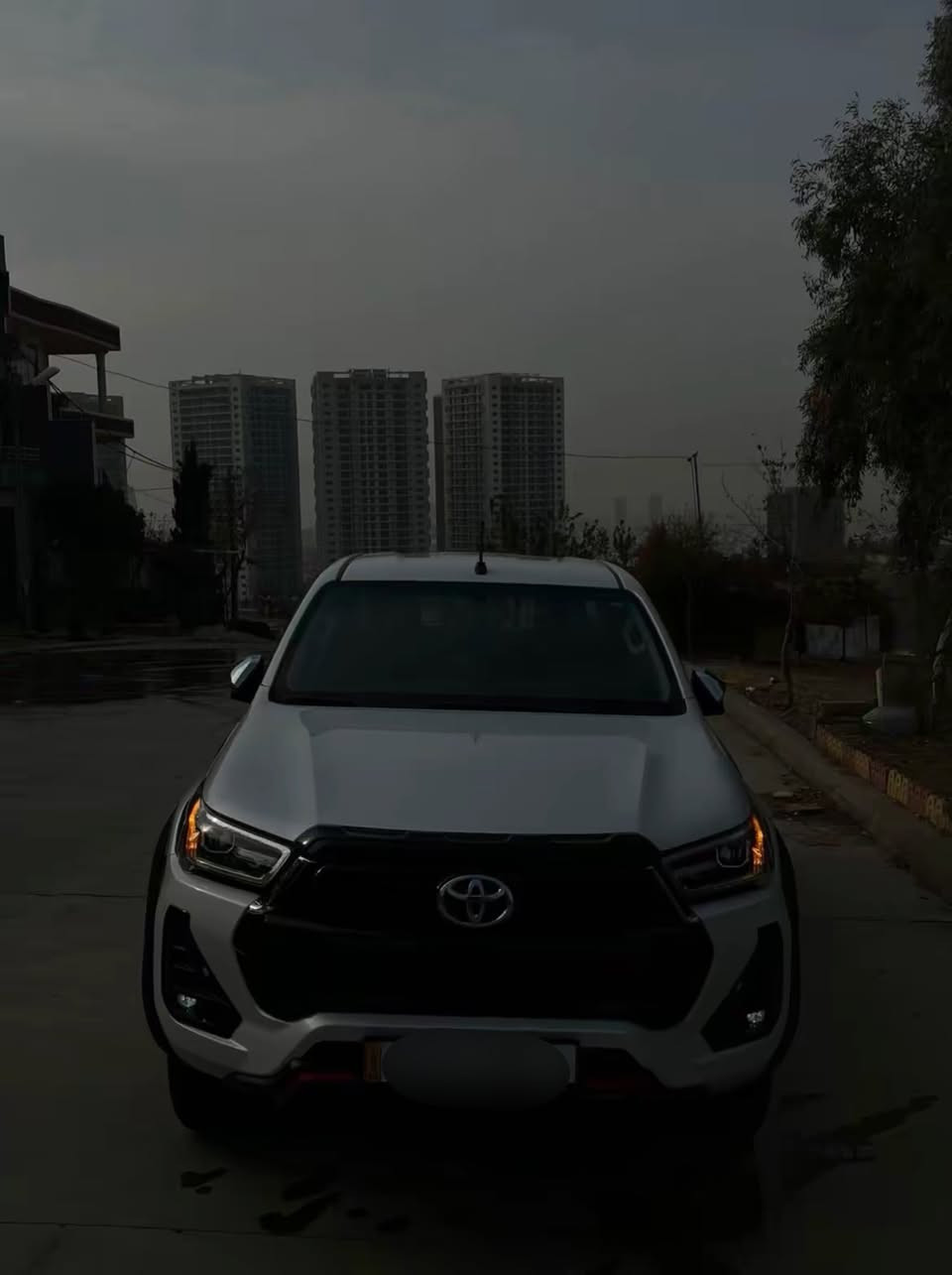 تۆیۆتا مەرزیە(TRD)
38000 هەزار ڕۆشتووە هیچی پێوە نیە تایەی تازەیە 
ڕەقەم تەلەفون:***********
سحر:$388
