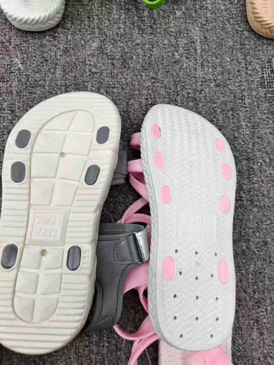 أحذية شاطئ للأطفال
الكمية 21,900 قطعة، جميعها بتغليف فردي، حسب الصور 3 موديلات رئيسية متعددة الألوان، خامة PVC
السعر: 0.70$


**إذا كنت صاحب هذا الإعلان وتريد حذفه لأي سبب، رجاءا أرسل رسالة إلى الدعم الفني**