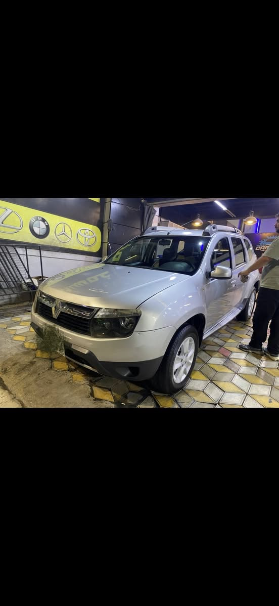 ‎رینۆ دۆستەر ٢٠١٥ 
Abs …
‎گیر ئۆتۆ و عادی تەحدید سورعە 
‎٤بارجەی بۆیاخە بئ ناوگرتن
‎٤ تایەی تازە 
‎گێر و مەکینەو تەبرید بە شەرت
رەقەم سلیمانی بەشەرتی خرامەو تە حویل نای فرۆشم
بەشەرتی ئەوەی کیشەی مەدەنی نەبیت وبارەی کەسی تیانە بیت
***********
سعر ٥٠ گەڵا
