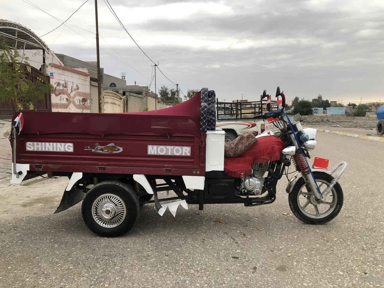 سلام عليكم ستوته للبيع موديل 23محرك مامفتوح اسبير بعدو مانازل شرط قطره صبغ مابيها عل بلاي منفيس اوراق كامل نكره سلف كهربيات كلها شغال نشرات فول طيرات جوبلس 3جديده كلش مكاني كركوك سعره مناسب مليون و 350وبيها مجال رقم موبايل 

‭0787 763 7458‬
