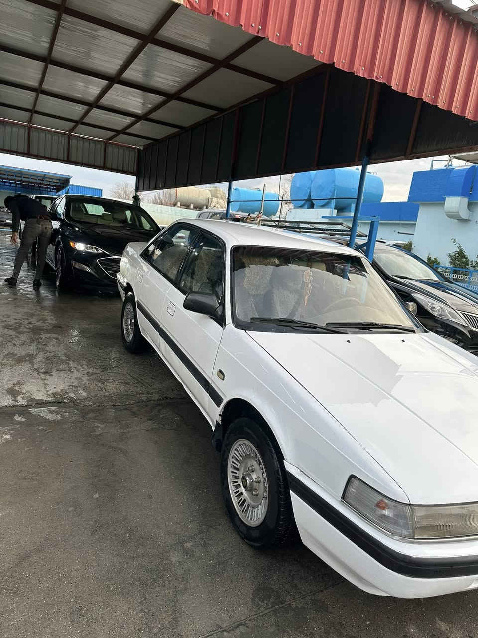 مازدا  مۆدیل1990
رەقەم هەولێر
٨ بەخ
٤ جام کارەبا
٤ ویل و تایەی لۆک
سەیارەکە ناو کارتۆنە
بێ دەحم و لێدراو
سەنەوی بەسەر چووە
بۆیاخ ١ پارچەو ٤ پەلەی بچوک
گێر و مەکینە بەشەرت
نرخی ٤٤ و تۆزێک محامەلە
شوێن رانیە
***********
