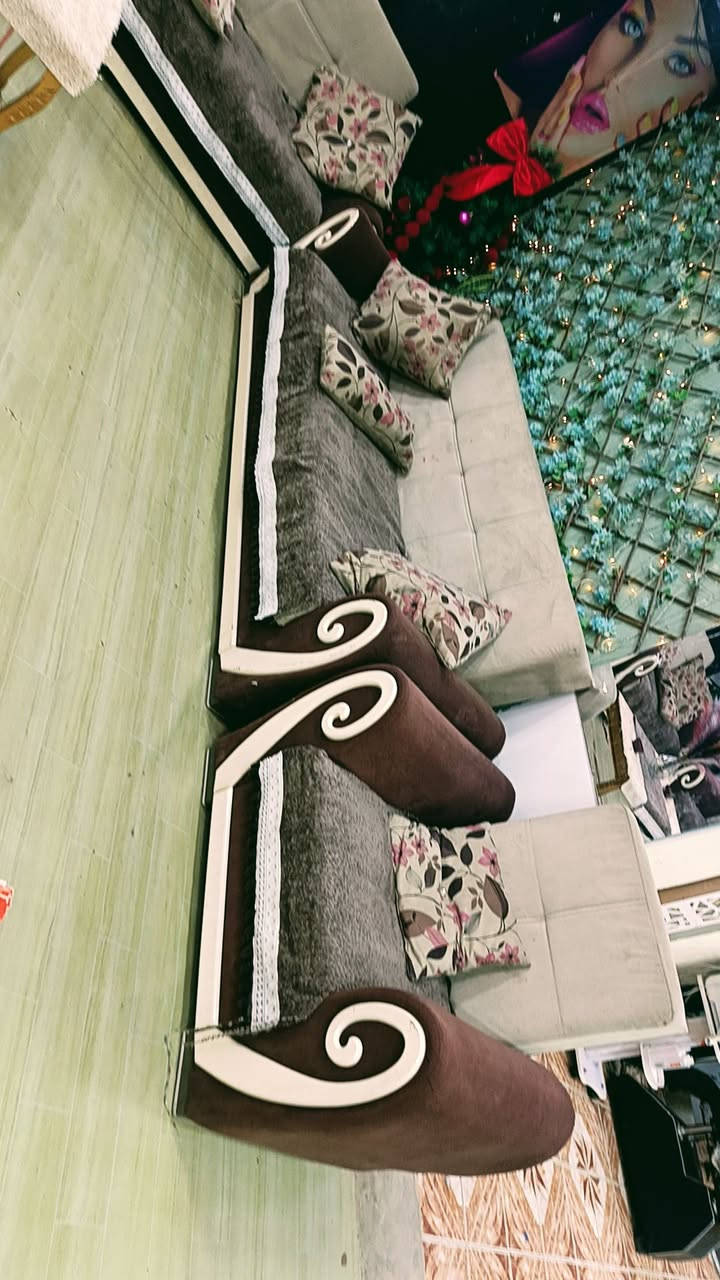 للبيع تخم ١٠ مقاعد سعر ٢٢٥


**إذا كنت صاحب هذا الإعلان وتريد حذفه لأي سبب، رجاءا أرسل رسالة إلى الدعم الفني**