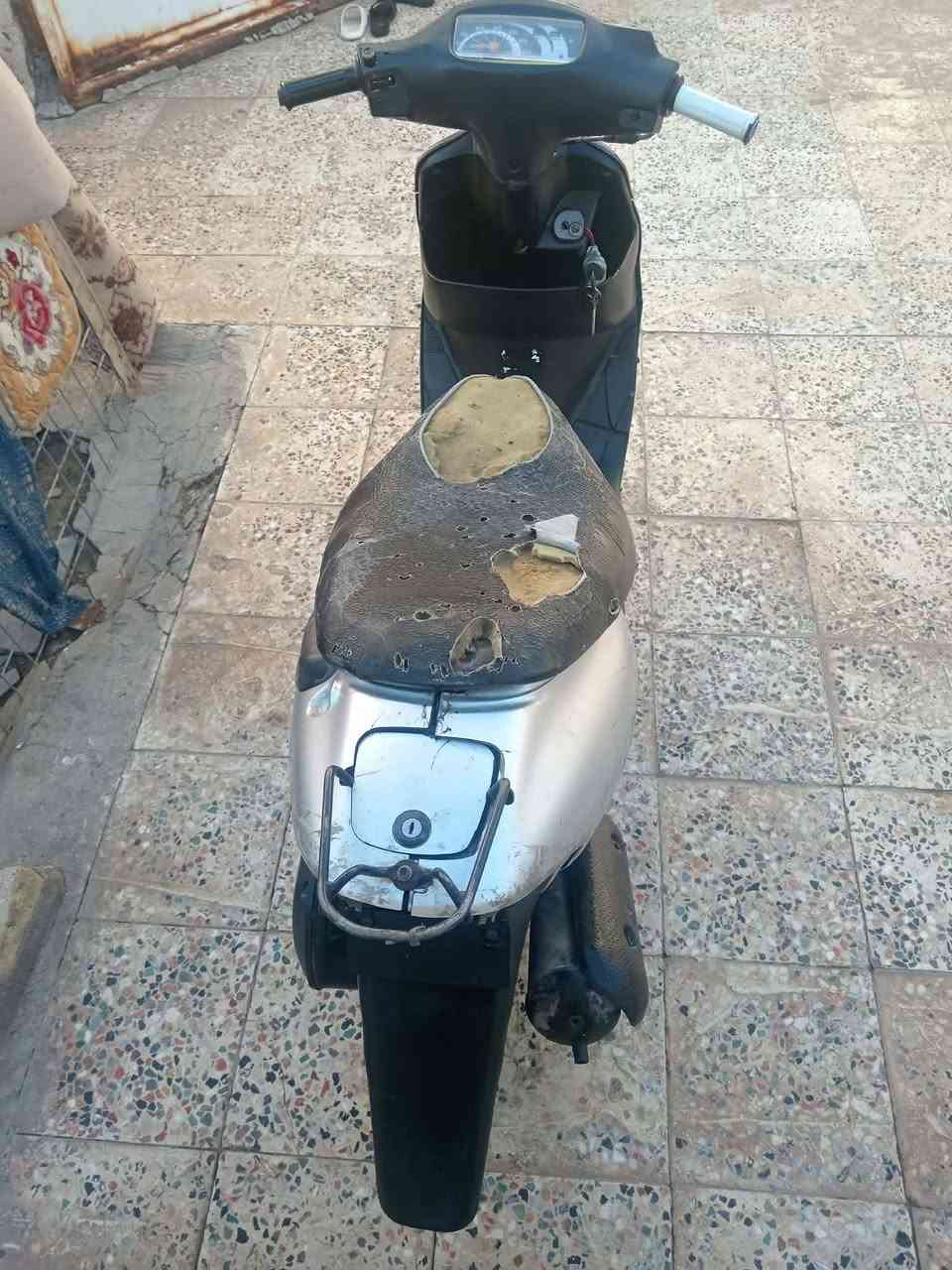 سلام عليكم شباب دراجه للبيع دراجه سازوكي جنطه دراجه تخبل مكينه شرط نعومه وشلعه ومعدل ب٥٥ شرط تأيرات جدد ودراجه مفتوحه بس بوشه وبستم وكفراتهاا ماموحدات وسعر ١٣٠ بيهاا مجال قليل جدن ومكان حولي الاف دار شراي خاص


**إذا كنت صاحب هذا الإعلان وتريد حذفه لأي سبب، رجاءا أرسل رسالة إلى الدعم الفني**