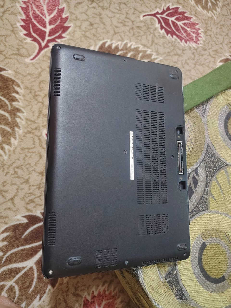 لابتوب للبيع
نوع dell 7270
رام 4 كيكا
هارد 256 ssd
معالج core i7 الجيل السادس
حجم الشاشة 13.3
السعر المطلوب 300 الف
للتواصل ***********
